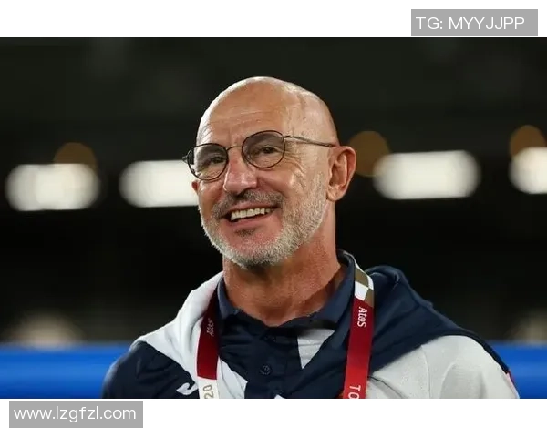 世界上最白的足球明星是谁 探寻足球场上独特的肤色与魅力 世界上最白的足球明星是谁 探寻足球场上独特的肤色与魅力