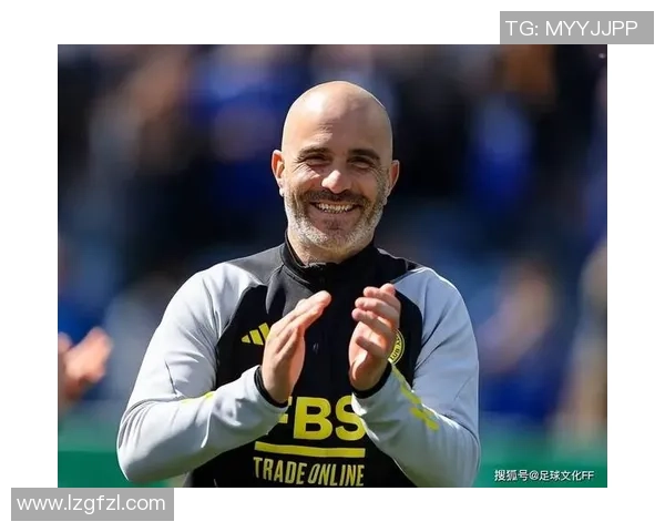 花式足球领域最强球星盘点与技巧分析,谁能称霸这一独特足球艺术之巅 花式足球领域最强球星盘点与技巧分析,谁能称霸这一独特足球艺术之巅