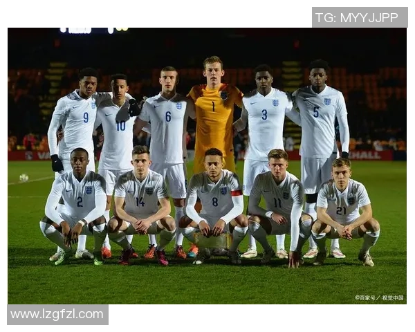 足球巨星献上新年祝福 引领激情岁月与梦想同行 足球巨星献上新年祝福 引领激情岁月与梦想同行